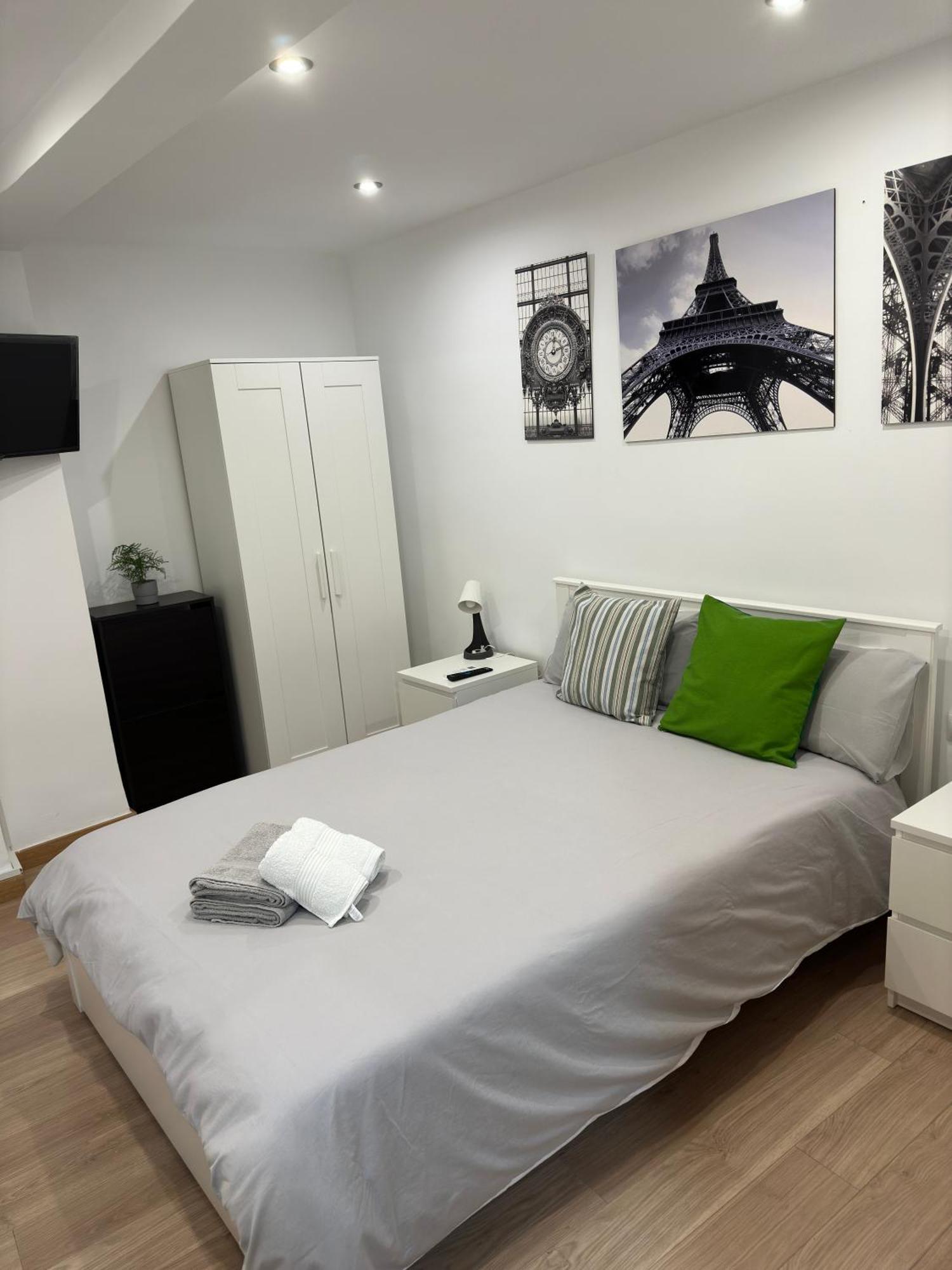Manrique Rooms มาลากา ภายนอก รูปภาพ